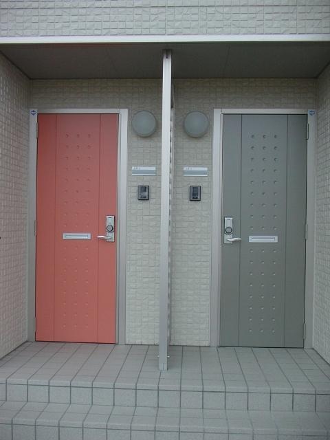 玄関　同タイプ・現況優先