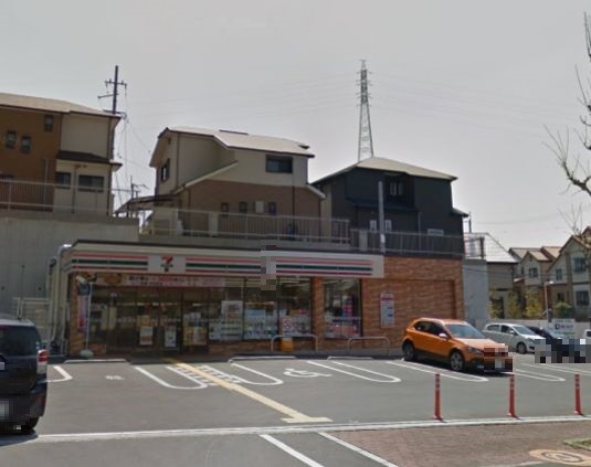 コンビニ　セブンイレブン高槻浦堂本町店（コンビニ）まで282m