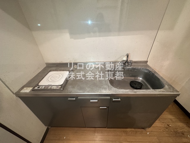 キッチン　火を使わず安心でお掃除も簡単なＩＨコンロ１口付です♪