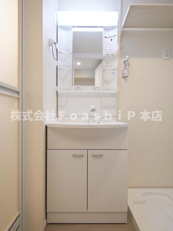 洗面設備　同仕様写真