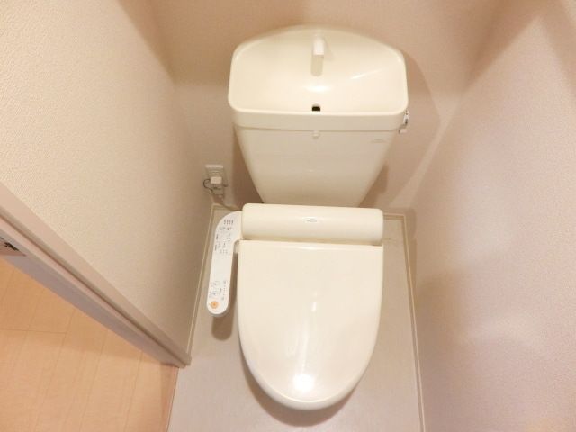 トイレ　温水洗浄便座♪