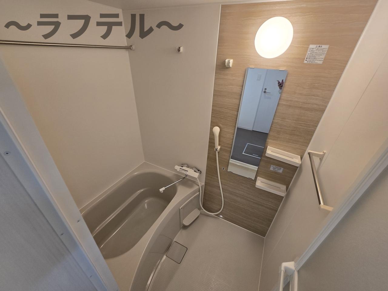 バス・シャワールーム　別部屋イメージ写真