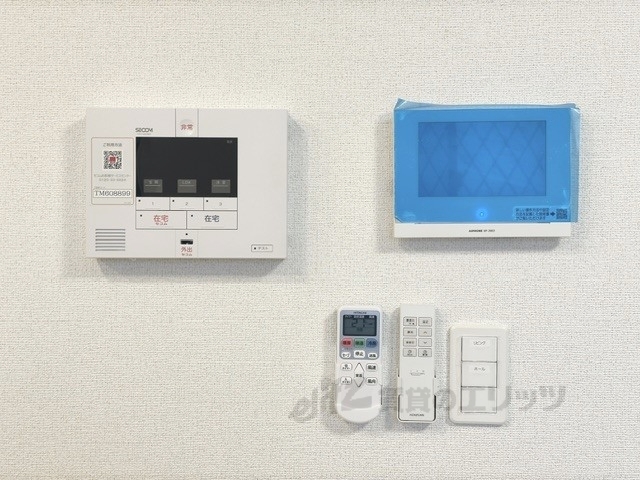 その他設備　給湯器リモコン