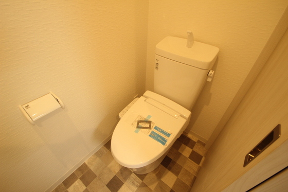 トイレ　※別部屋の写真です