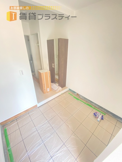 玄関　ひろーい玄関ですね。