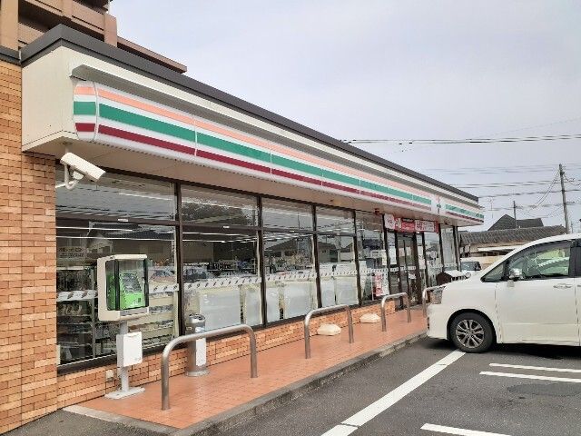 コンビニ　セブン-イレブン稲吉東店（コンビニ）まで650m