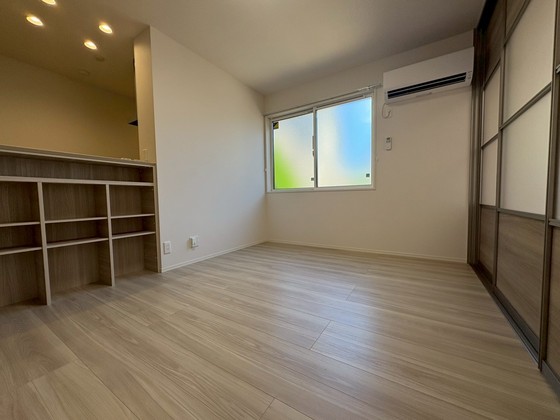 居室・リビング　※別部屋の写真です