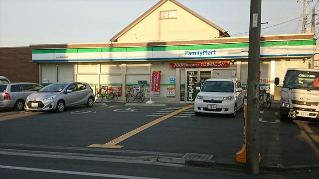 コンビニ　ファミリーマート（コンビニ）まで168m