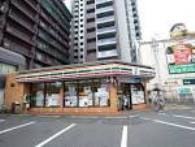 コンビニ　セブンイレブン博多薬院店（コンビニ）まで178m