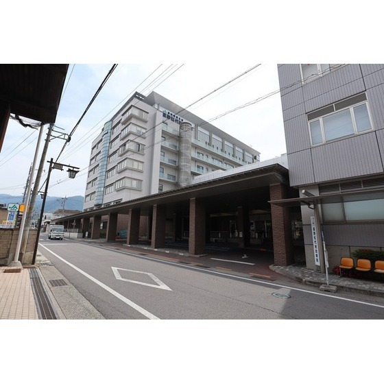 病院　長野県厚生農業協同組合連合会長野（病院）まで576m