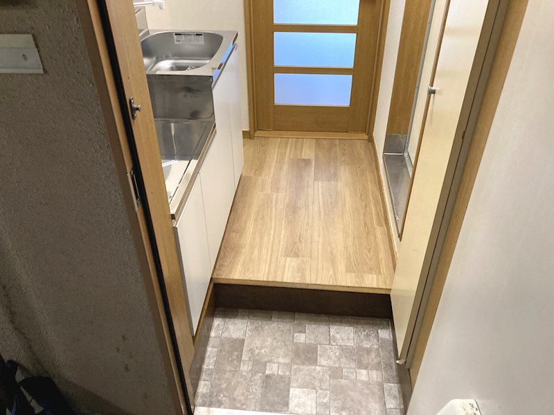 玄関　別部屋写真