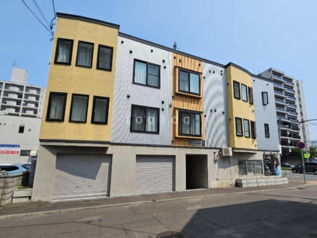建物外観　レユシール参番館