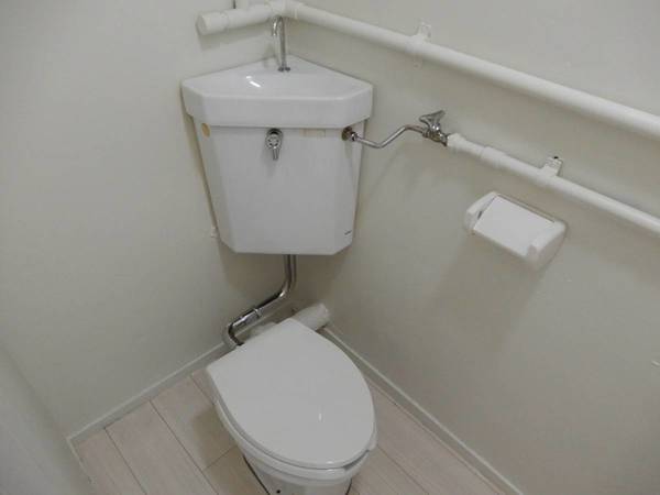 ビレッジハウス春木1号棟のトイレ写真