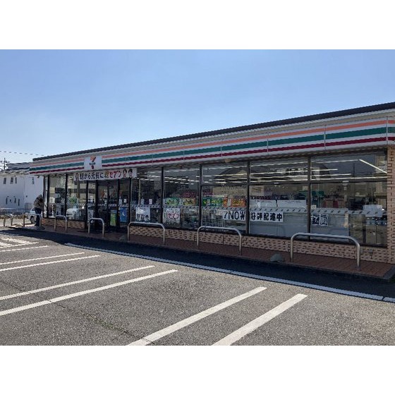 コンビニ　セブンイレブン高崎塚沢店（コンビニ）まで583m