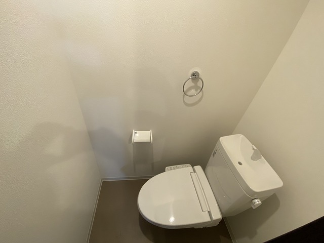 トイレ　シンプルで使いやすいトイレです