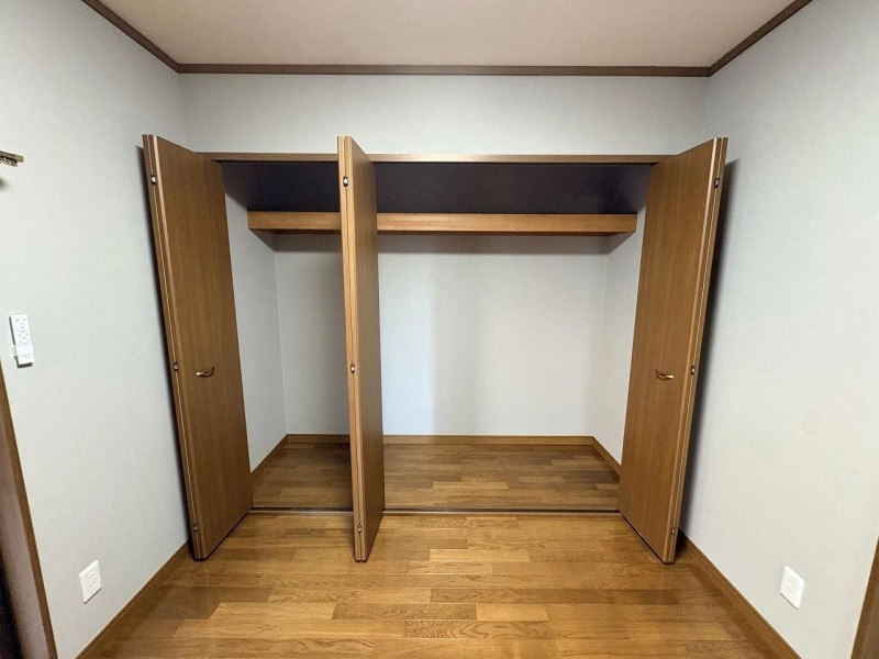 西萱場貸家の内装写真