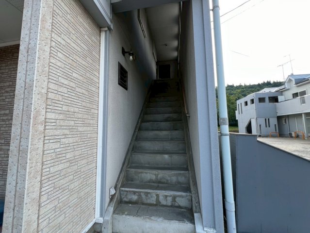 デファンス関根A棟の外観写真