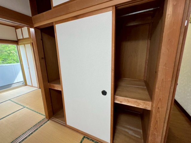 デファンス関根A棟の内装写真
