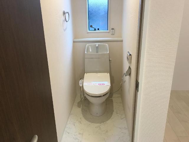 トイレ　シャワー付トイレ