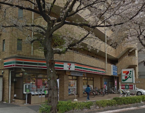 コンビニ　セブンイレブン練馬春日町６丁目店（コンビニ）まで598m