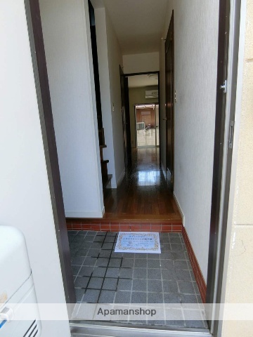 スクエアパークアパートメントIの玄関写真