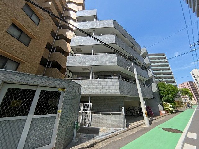 コスモスパジオ浦和常盤の外観写真