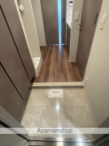 ラティエラ武蔵小山レジデンスの玄関写真