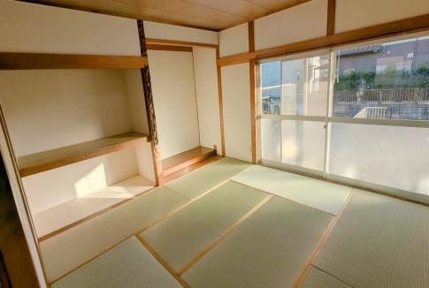 名鉄広見線 御嵩口駅 徒歩8分 2階建 築48年の内装写真