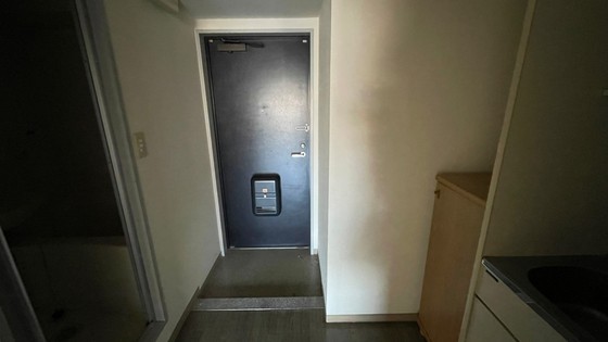 玄関　※別部屋の写真です