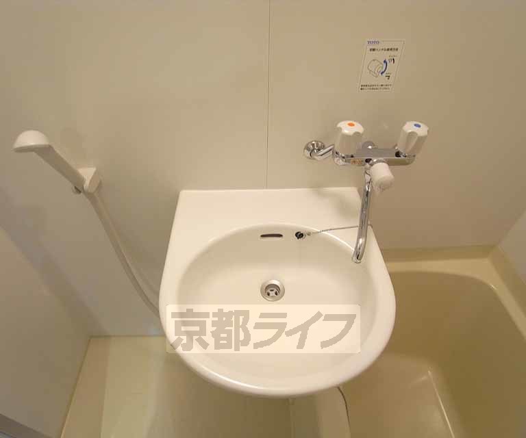 洗面設備　洗面所です