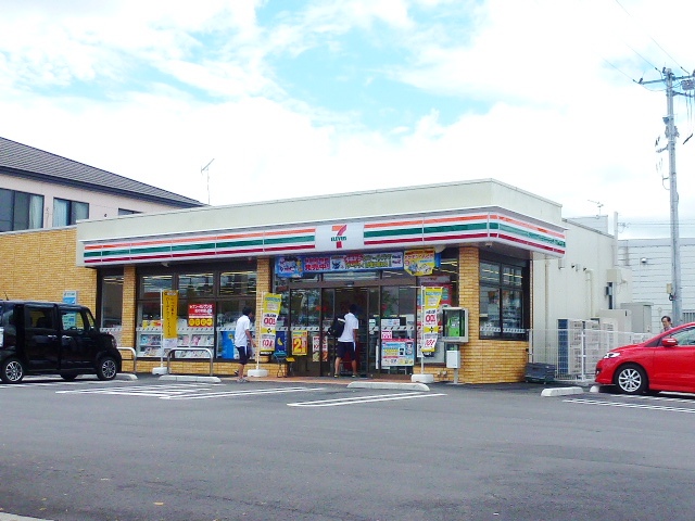 コンビニ　セブンイレブン真岡大谷本町店（コンビニ）まで269m