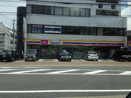 コンビニ　ミニストップ福岡大楠2丁目店（コンビニ）まで293m