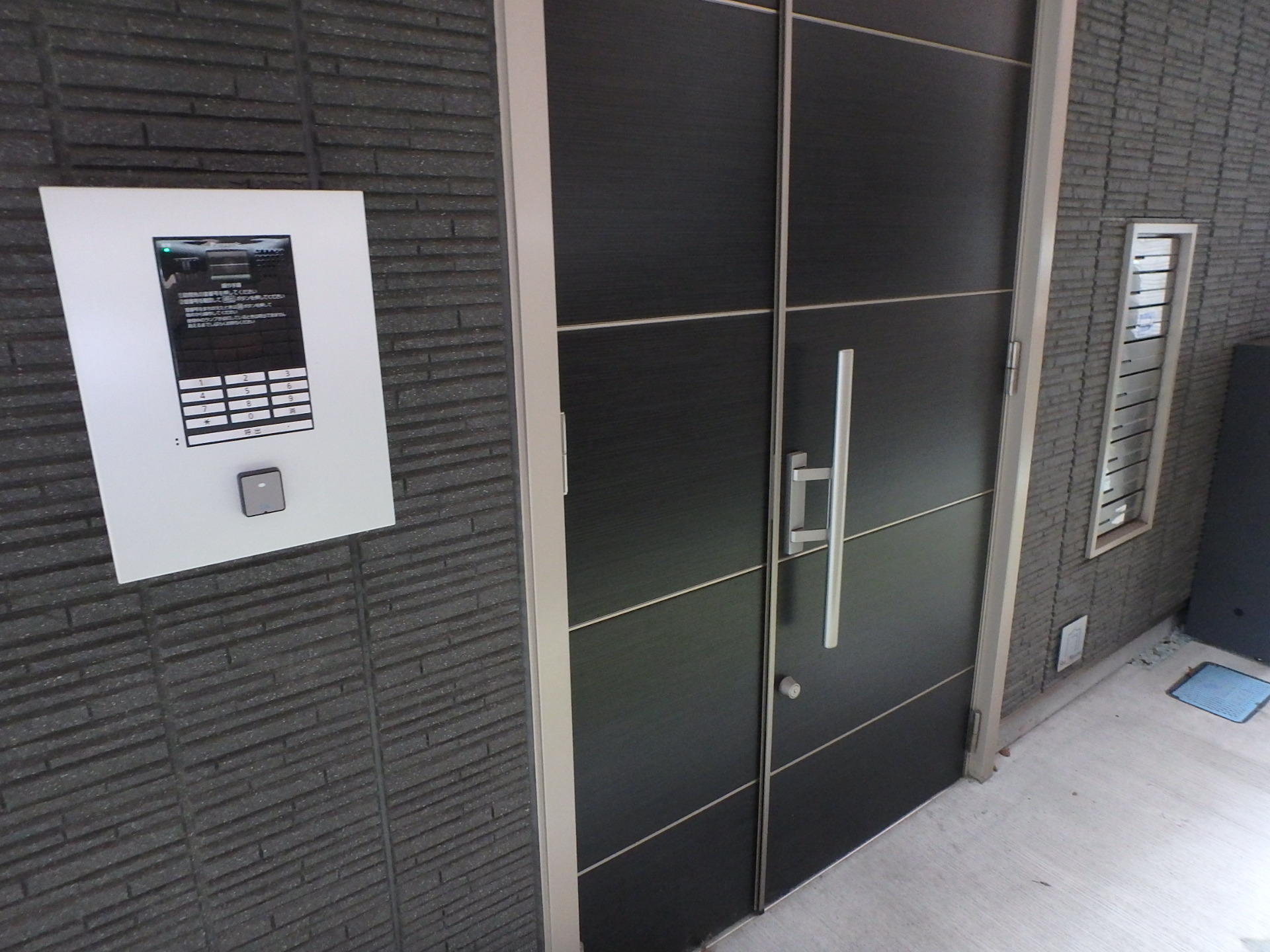 エントランス　オートロック