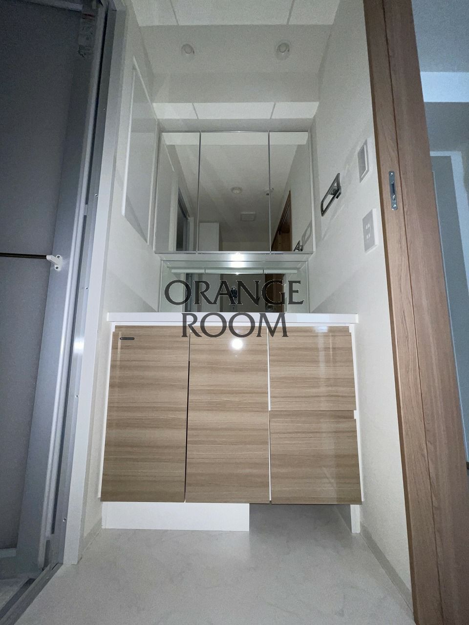 洗面設備　同建物参考写真