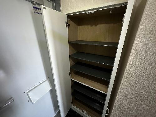 玄関　シューズボックス