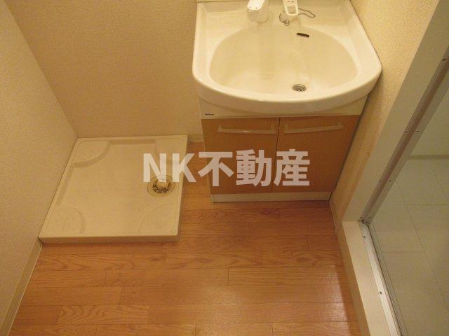 洗面設備　スペースが確保できる洗面所です