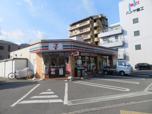 コンビニ　セブン-イレブン東大阪吉田本町１丁目店（コンビニ）まで263m