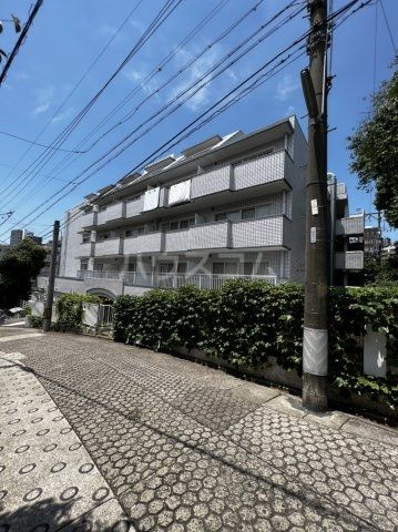 名古屋市千種区向陽のマンションの建物外観