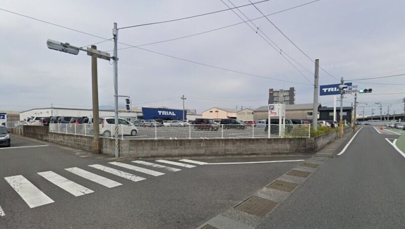 ショッピングセンター　スーパーセンタートライアル東開店（ショッピングセンター）まで672m