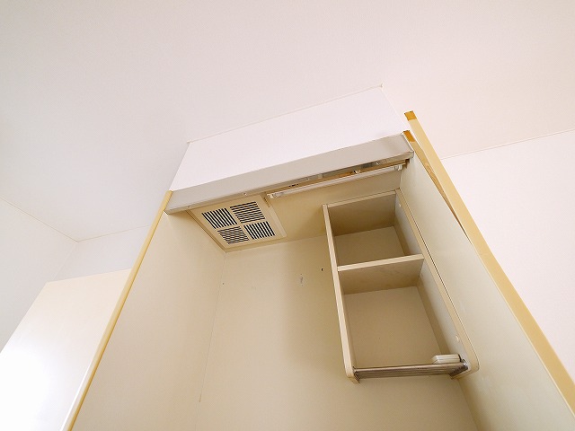 キッチン　コンパクトなキッチンで掃除もラクラク