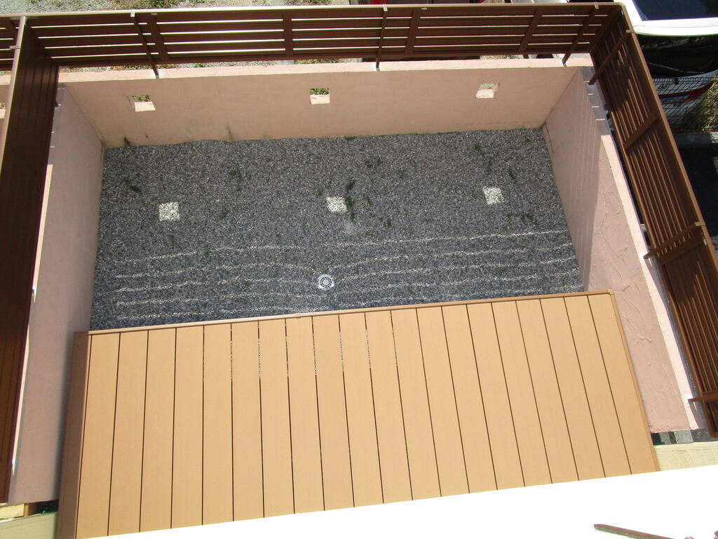 庭　ウッドデッキ付