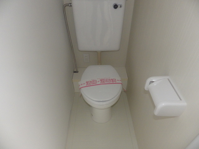 【八王子市椚田町のマンションのトイレ】