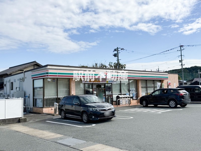 コンビニ　セブン・イレブン　鳥栖山浦町店（コンビニ）まで1400m