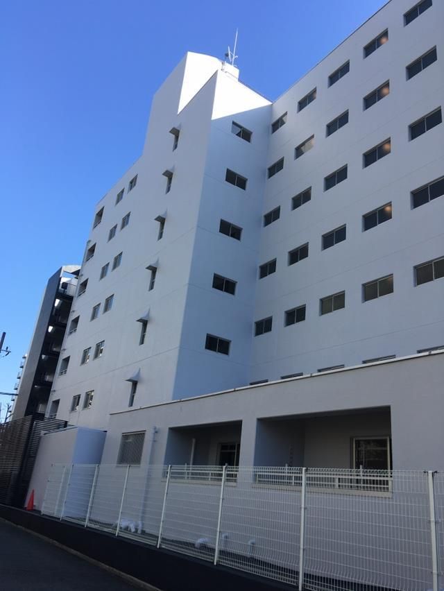 【茨木市美沢町のマンションの建物外観】