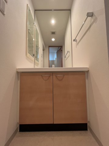 洗面設備　詳細は、RISUMO江坂本店までお問合せください♪