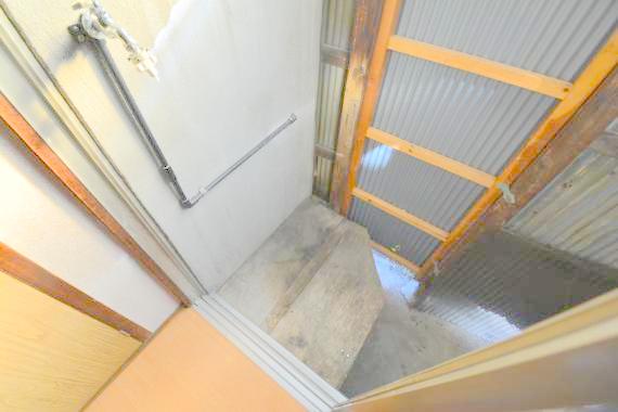 その他設備　洗濯してすぐにバルコニーに干せますね。