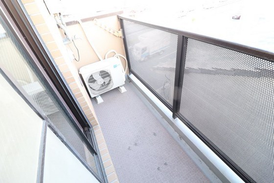 バルコニー　※他の号室の写真です。