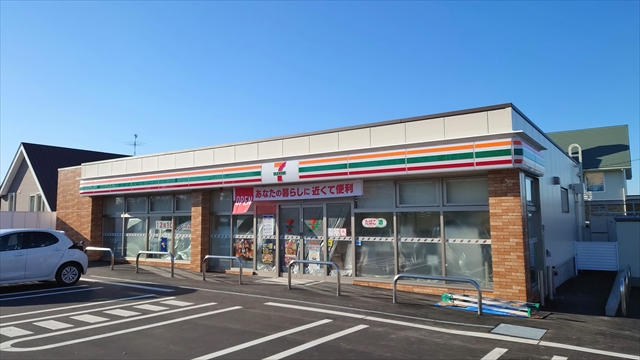 コンビニ　セブンイレブン江別大麻桜木町店（コンビニ）まで568m
