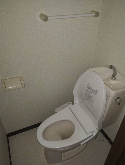 トイレ　※別部屋の写真です