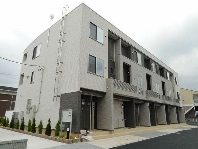 武蔵村山市学園のアパートの建物外観